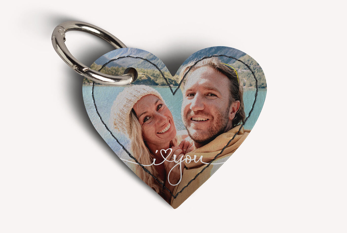 Porte-clé en forme de cœur avec photo personnelle et inscription 'Je t'aime'